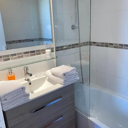 Rooftop- Jacuzzi - Terrasse - Parking דירה