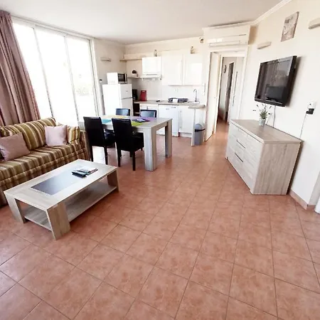 Rooftop- Jacuzzi - Terrasse - Parking * أنتيب